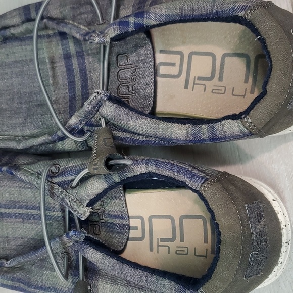 Hey Dude mens Wally Funk Plaid Blue Grey Loafer Slip On shoes sz 9 - Picture 12 of 12